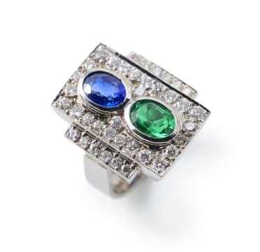 Sapphire and emerald ring