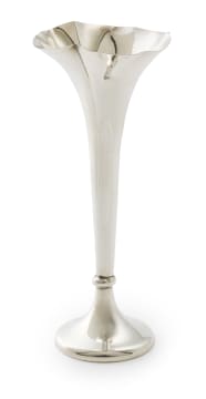 An Edward VII silver vase, Charles S Green & Co Ltd, Birmingham, 1905