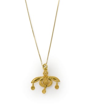 Malia bee pendant and chain