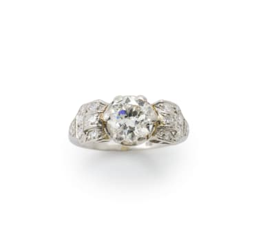 Art deco engagement ring