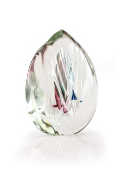 David Reade; Clear glass free-form faceted objet d'art with coloured inclusions