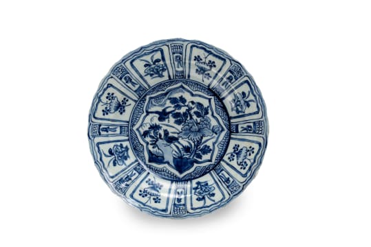 A Chinese blue and white 'Kraak' dish, Wanli period, 1573-1620