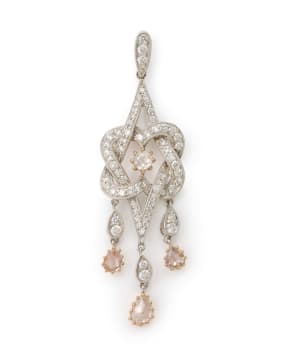 Delicate drop pendant