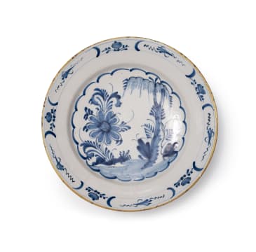Delft charger with flowers, 18th century