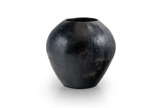 Unrecorded artist; Ukhamba (Traditional isiZulu Vessel) with incised geometric design