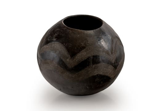 Unrecorded artist; Ukhamba (Traditional isiZulu Vessel) with incised wave design