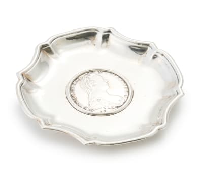 An Austrian silver coin dish, Oscar Julius Dietrich, Vienna, .800 standard, c.1922-1924