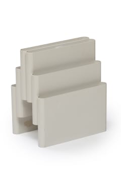 Giotto Stoppino; Magazine rack for Kartell, Italy