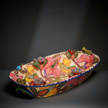 Serving dish with leopard and flowers