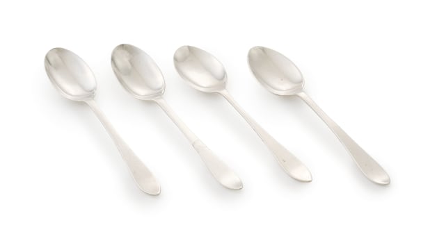 Three Edward VII silver teaspoons, William Hutton & Sons Ltd, London, 1906 and 1908