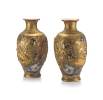 A pair of Japanese Satsuma vases, Meiji period, 1868-1912