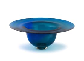 A David Reade glass bowl, 1992