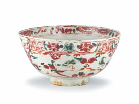 A Chinese polychrome ‘Swatow’ Zhangzhou bowl, 17th century