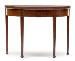A George III mahogany gateleg tea table