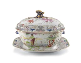A Mason's Patent Ironstone Earthenware 'Mandarin' pattern soup tureen, cover and stand, late 19th/early 20th century