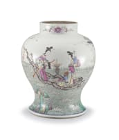 A Chinese famille-rose jar, Qing Dynasty, 19th century