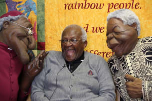 Zapiro, Thierry Cassuto and the ZANews Puppet Workshop; ZANews Mandela Puppet