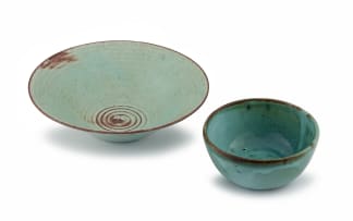 A Linn Ware mottled green-and-russet-glazed bowl