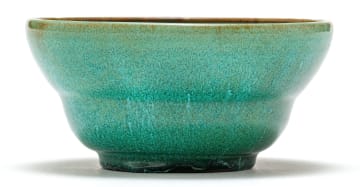 A Linn Ware green-glazed bowl