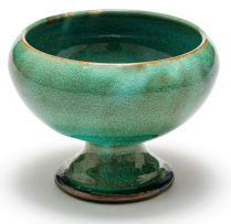 A Linn Ware mottled green and brown-glazed pedestal dish