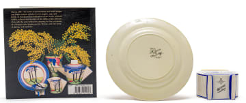 A Clarice Cliff Bizarre 'Crocus' pattern tea plate