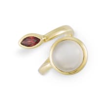 Moonstone and garnet 18ct yellow gold ring