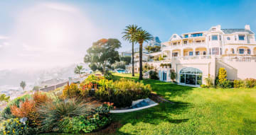 One night’s accommodation at Ellerman House for up to 2 guests.