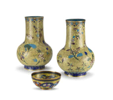 A pair of Chinese cloisonné yellow enamel vases, Qing Dynasty, 19th century