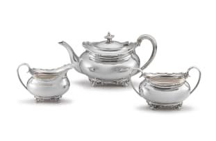 A George VI silver three-piece tea service, Atkin Brothers, Sheffield, 1947-1948