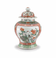 A Chinese famille-verte vase and cover, Qing Dynasty, 19th century