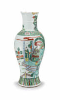 A Chinese famille-verte vase, Qing Dynasty, 19th century