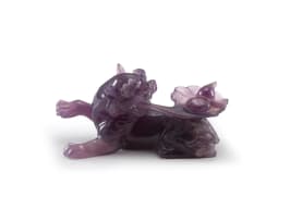 A Chinese amethyst carving of a qilin, early 20th century