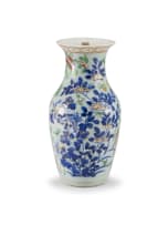 A Chinese familie-verte vase, Qing Dynasty, late 19th century