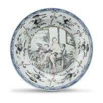 A Chinese Export Armorial en grisaille dish, Qing Dynasty, Qianlong period, 1736-1795