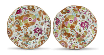 A pair of Chinese Export 'pseudo tobacco' pattern soup plates, Qing Dynasty, Qianlong period, 1736-1795