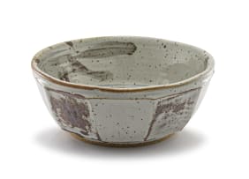 A stoneware cream and brown-glazed bowl, Ian Glenny, 1952-