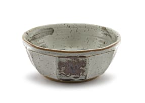 A stoneware cream and brown-glazed bowl, Ian Glenny, 1952-