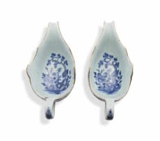 A pair of Chinese Export blue and white sauce boats, Qing Dynasty, Qianlong period, 1736-1795