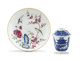 A Chinese famille-rose dish, Qing Dynasty, late 18th/early 19th century