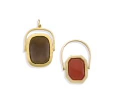 Carnelian intaglio and 18ct gold swivel ring