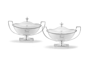 A pair of George III silver sauce tureens and covers, John Robins, London, 1806