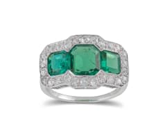 Platinum emerald cocktail ring