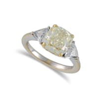 18k gold and yellow radiant diamond ring, Elegance
