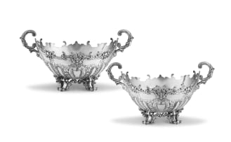 A pair of Edward VII silver two-handled dishes, Mappin & Webb Ltd, Sheffield, 1902-1906