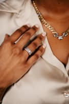 18k white gold baguette diamond ring, Browns