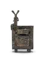 Guy du Toit; Thinking Hare on Box