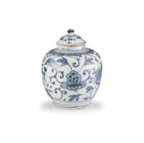 A pair of Chinese blue and white jars and covers, late Ming/early Qing Dynasty