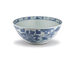 A Chinese blue and white bowl, Qing Dynasty, Kangxi period (1662-1722)