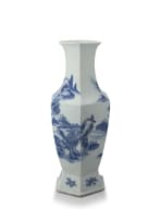 A pair of large Chinese blue and white vases, Qing Dynasty