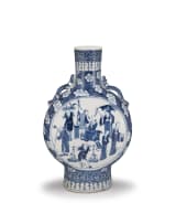 A Chinese blue and white moon flask, Qing Dynasty, 19th century